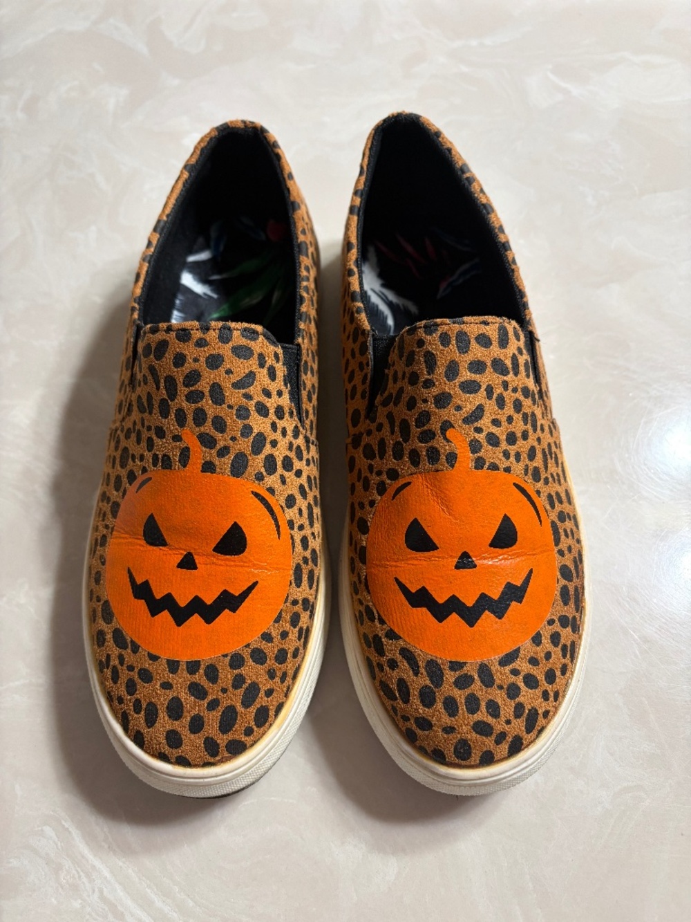 Women’s Halloween sneakers